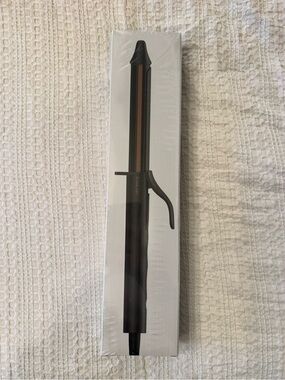 Black and Copper Curling Iron - Professional Styling Tool
